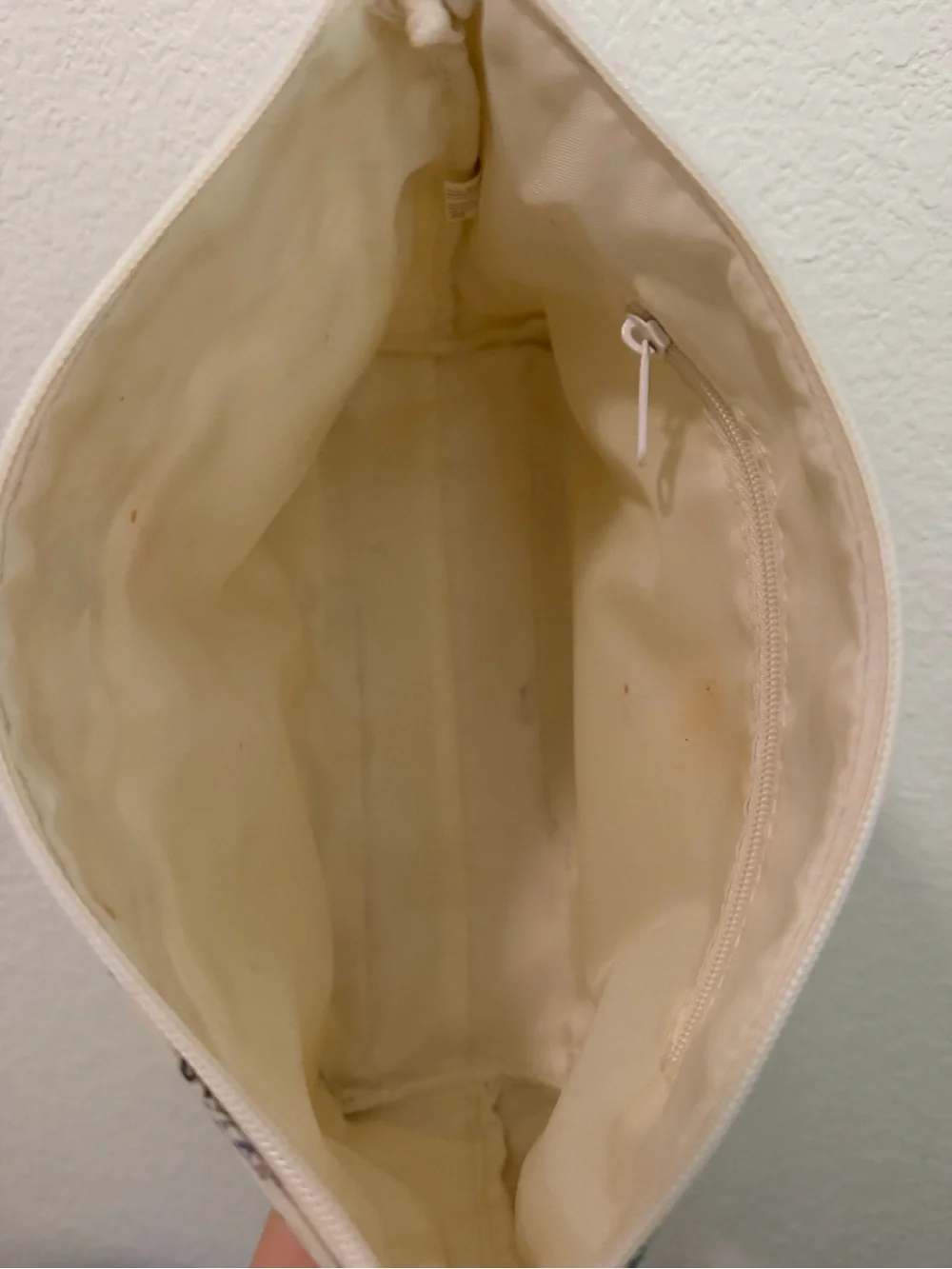 Tender Love + Carry cosmetic pouch